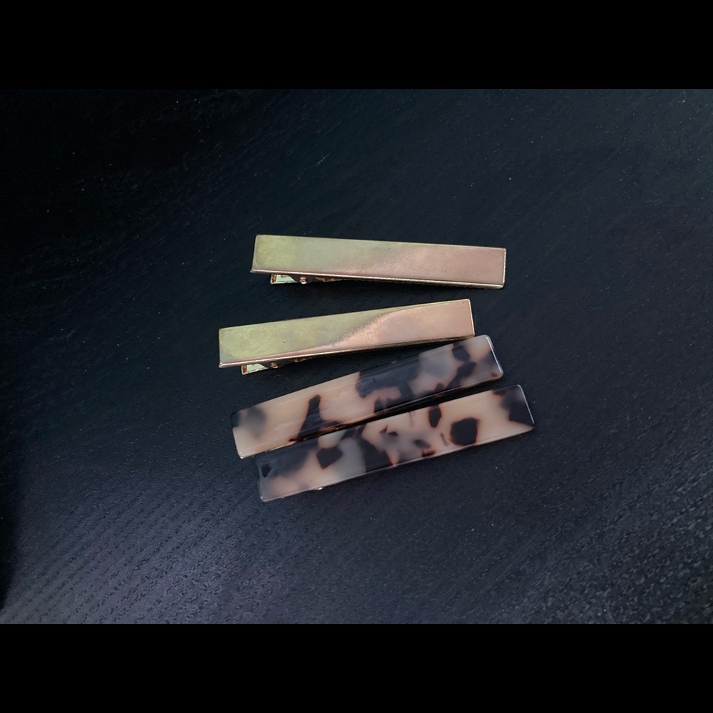 Hair clips